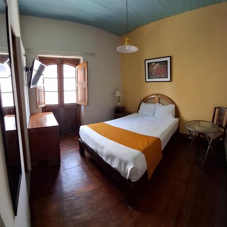Hostal Lluvia De Oro Arequipa Exteriör bild
