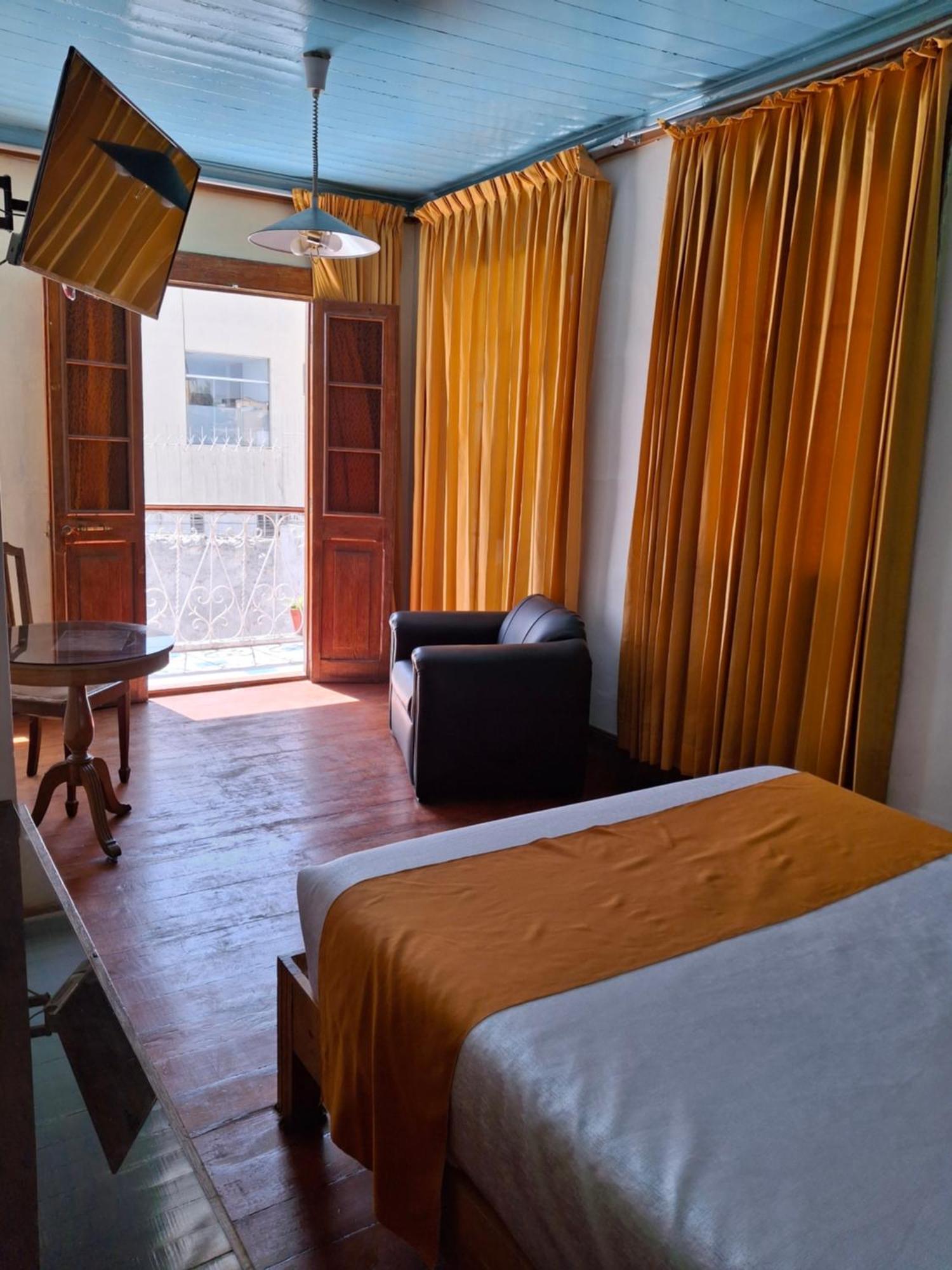 Hostal Lluvia De Oro Arequipa Exteriör bild